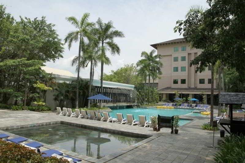 Century Helang Hotel パンタイ・サナング エクステリア 写真