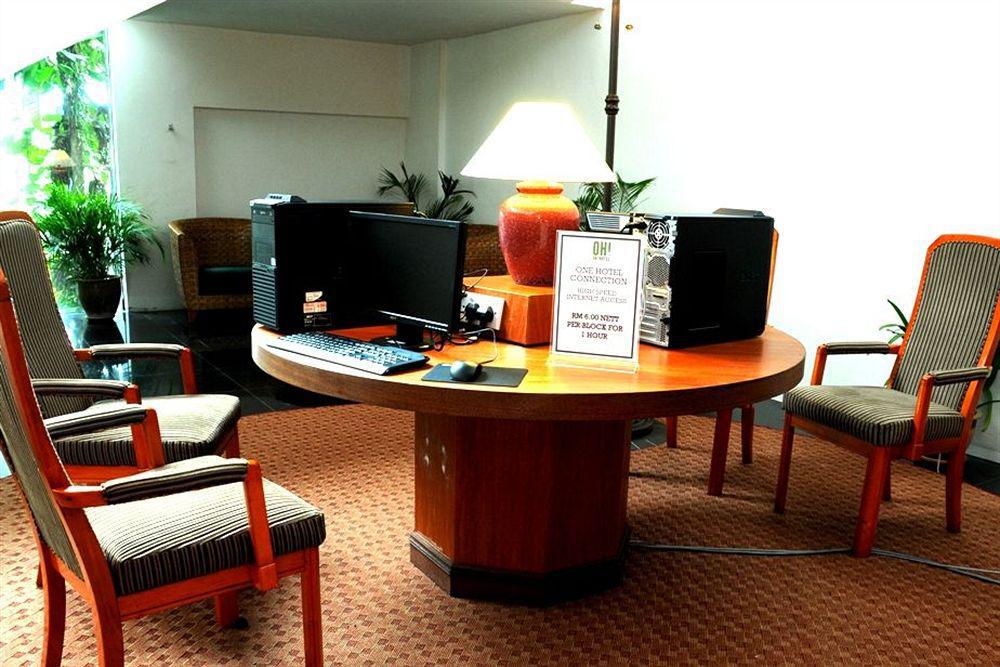 Century Helang Hotel パンタイ・サナング エクステリア 写真